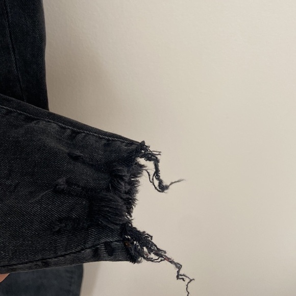 DISTRESSED Black Jeans by DENIM Co. - Picture 5 of 11